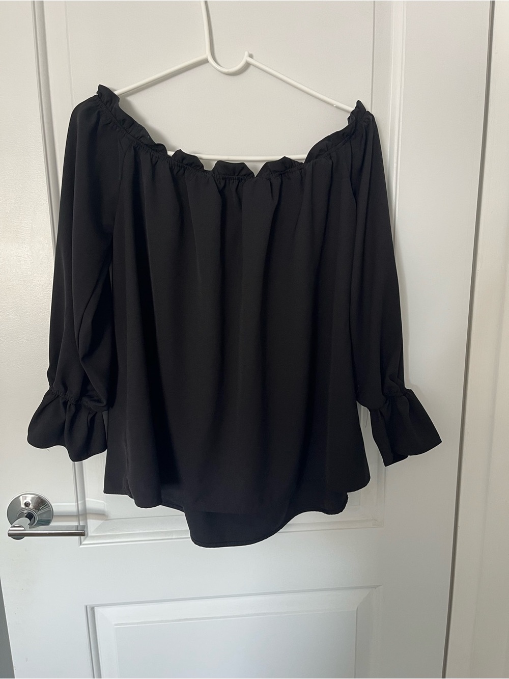 Lulu's Black Off-Shoulder Ruffle Top - Picture 4 of 4